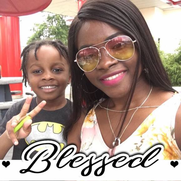 Meet your Posher, Nadia - Picture 1 of 1